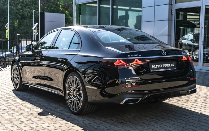 Mercedes-Benz Klasa E cena 596800 przebieg: 5, rok produkcji 2024 z Ciechocinek małe 436